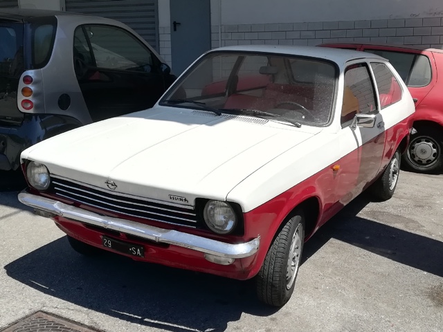 www.targhenere.net/gallery2/wp-content/uploads/2019/09/opelkadett1200sautomatica2_argiuliasuper_tn2909.jpg
