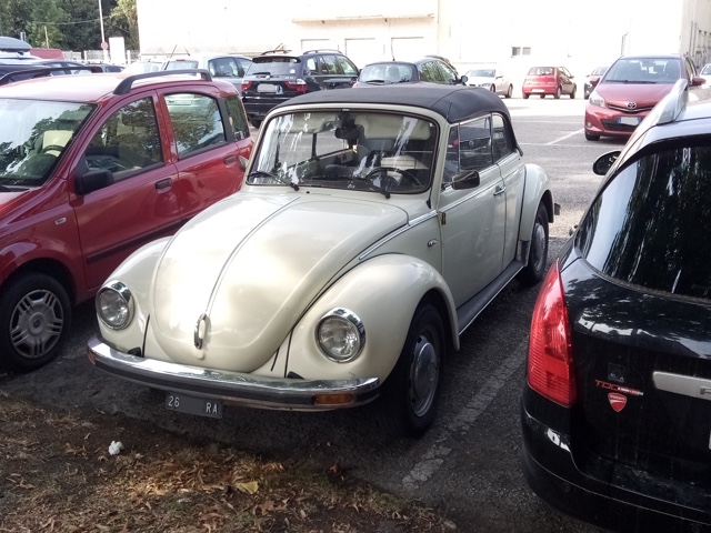 www.targhenere.net/gallery2/wp-content/uploads/2019/09/vw_maggiolino_ra26_fronte.jpg