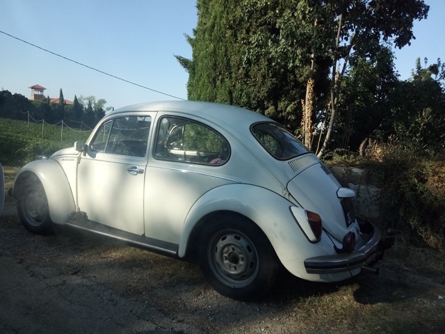 www.targhenere.net/gallery2/wp-content/uploads/2019/09/vw_maggiolino_ra36_retro_oinotna_tn28326.jpg