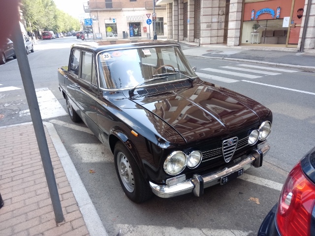 www.targhenere.net/gallery2/wp-content/uploads/2019/10/alfa_romeo_giulia_super_13_1972_2.jpg