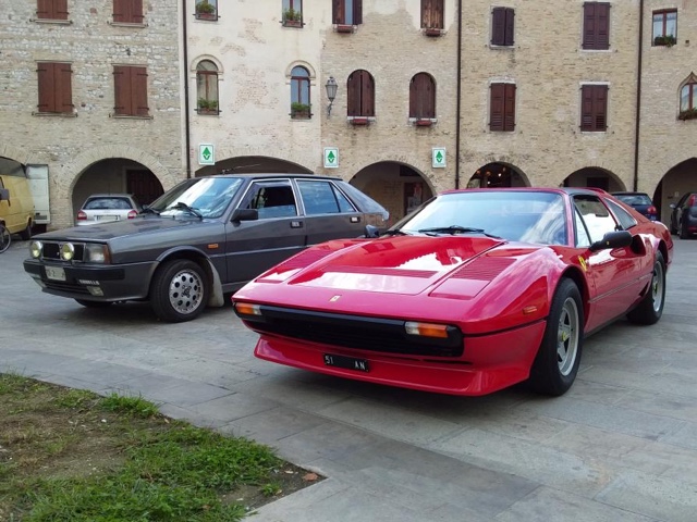 www.targhenere.net/gallery2/wp-content/uploads/2019/11/ferrari_208_turbo_1984_1990_2.jpg