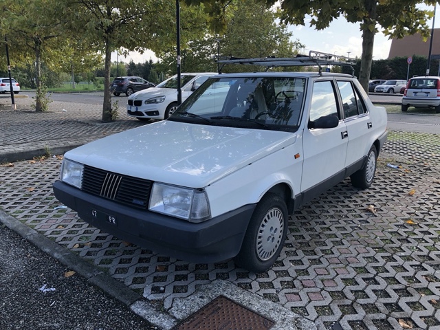 www.targhenere.net/gallery2/wp-content/uploads/2019/12/fiat_regata_1984_03_guerfranc_tn12719.jpg