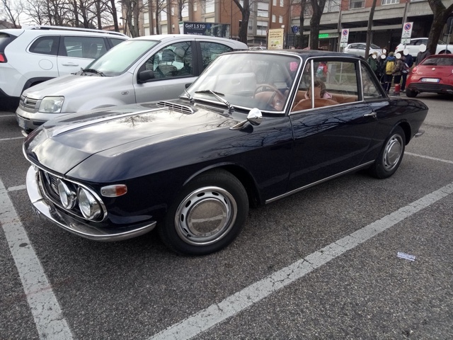 www.targhenere.net/gallery2/wp-content/uploads/2020/02/lancia_fulvia_ra12_fronte.jpg