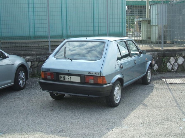 www.targhenere.net/gallery2/wp-content/uploads/2020/04/fiat_ritmo_60_s_03-07-1985.jpg