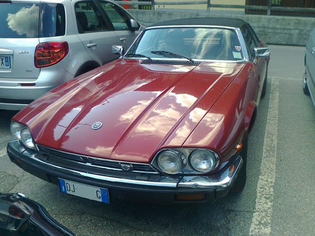 www.targhenere.net/gallery2/wp-content/uploads/2020/05/jaguar_xj-sc_361984_2_800x600.jpg