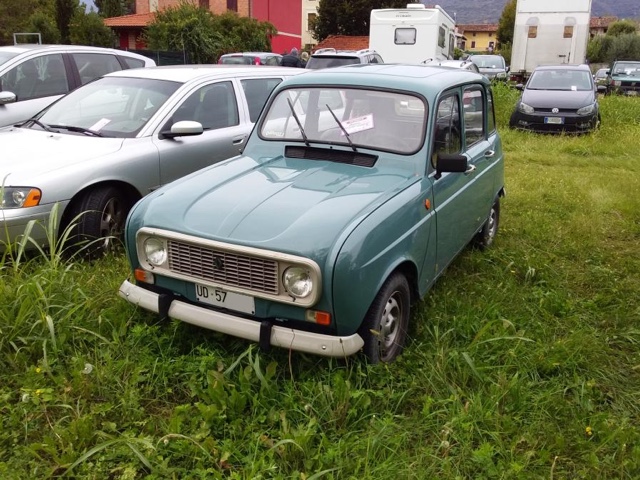 www.targhenere.net/gallery2/wp-content/uploads/2020/05/renault_4_tl_07-06-1988_2.jpg