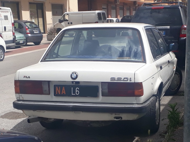 www.targhenere.net/gallery2/wp-content/uploads/2020/06/bmw_serie_3_e30_4p_320i_1985_tonymura_tn41627.jpg