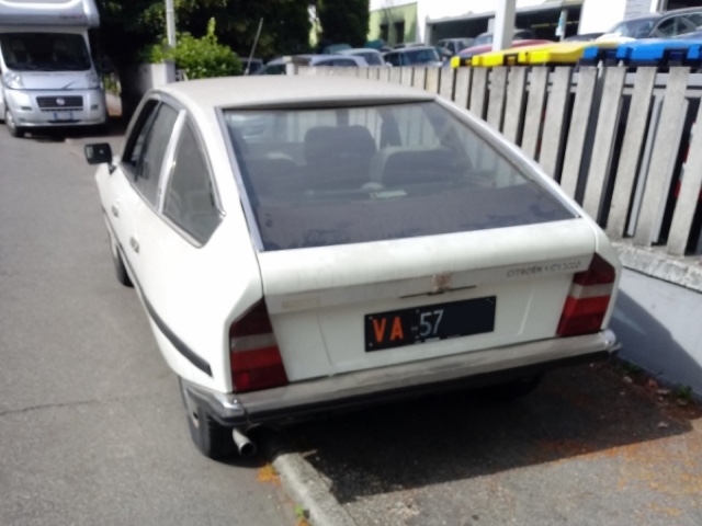 www.targhenere.net/gallery2/wp-content/uploads/2020/06/citroen_cx_2000_1978_600x800_alfa33_tn1129.jpg