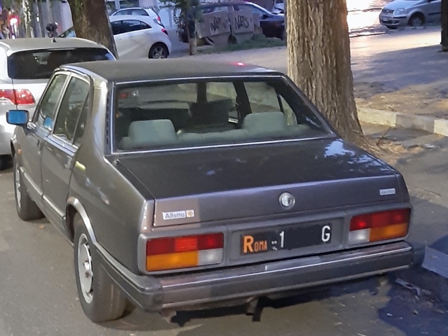 www.targhenere.net/gallery2/wp-content/uploads/2020/07/alfa_romeo_alfetta_quadrifoglio_oro1_argiuliasuper_tn4609.jpg