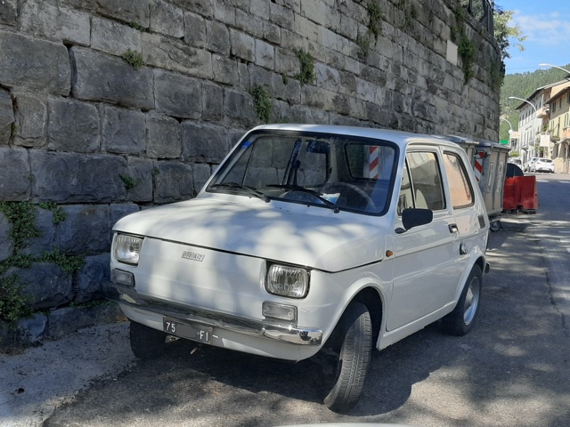 www.targhenere.net/gallery2/wp-content/uploads/2020/07/fiat_126_fi75_fronte_oinotna_tn22982.jpg