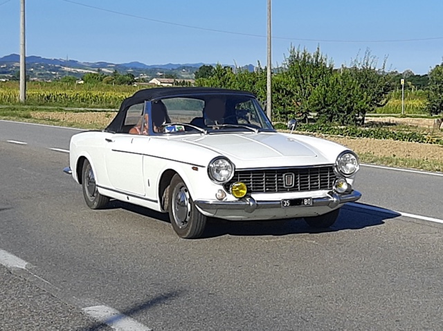 www.targhenere.net/gallery2/wp-content/uploads/2020/07/fiat_1500_bo35_fronte.jpg