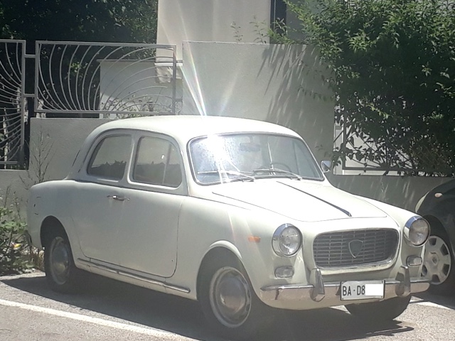 www.targhenere.net/gallery2/wp-content/uploads/2020/07/lancia_appia_mk3_-_1100_48_cavalli_-_1960_tonymura_tn46981.jpg