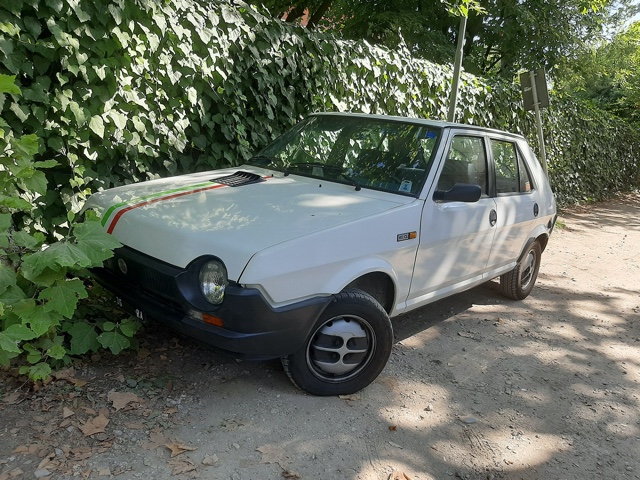 www.targhenere.net/gallery2/wp-content/uploads/2020/08/fiat_ritmo_ra36_fronte.jpg