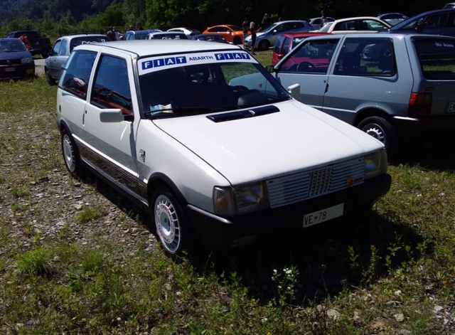 www.targhenere.net/gallery2/wp-content/uploads/2020/10/fiat_uno_turbo_ie_17-02-1986_1989_2.jpg