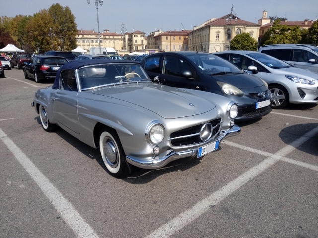 www.targhenere.net/gallery2/wp-content/uploads/2020/10/mercedes_190_sl_1.jpg