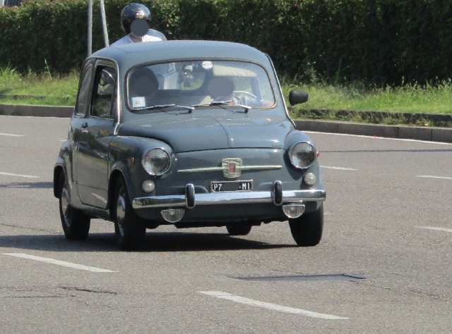 www.targhenere.net/gallery2/wp-content/uploads/2020/11/fiat_600_classicauto_tn37359.jpg
