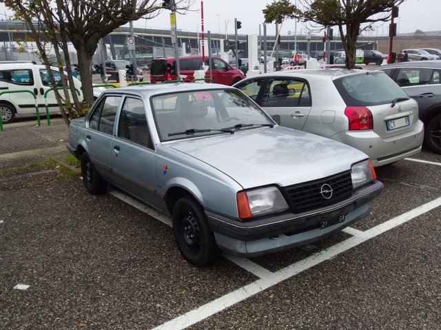 www.targhenere.net/gallery2/wp-content/uploads/2020/11/opel_ascona_16_d_ls_1985_2.jpg