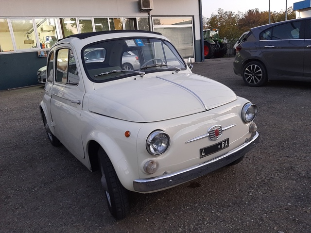 www.targhenere.net/gallery2/wp-content/uploads/2020/12/fiat_500_ra4_fronte.jpg