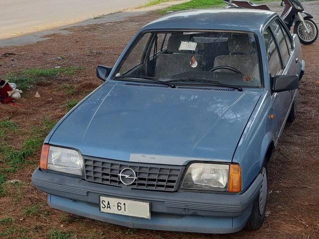 www.targhenere.net/gallery2/wp-content/uploads/2020/12/opel_ascona_2.jpg