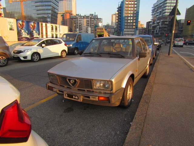 www.targhenere.net/gallery2/wp-content/uploads/2021/01/alfetta_mi_classicauto_tn13307.jpg