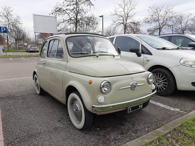 www.targhenere.net/gallery2/wp-content/uploads/2021/01/fiat_500_mn9_fronte_oinotna_tn59568.jpg