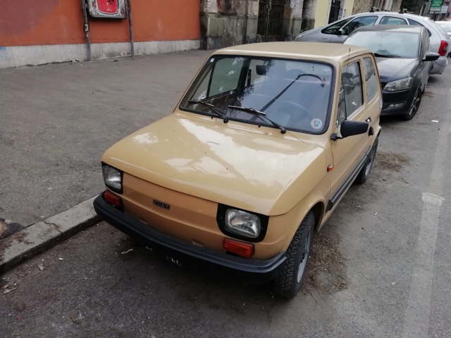 www.targhenere.net/gallery2/wp-content/uploads/2021/03/fiat126bue.jpeg