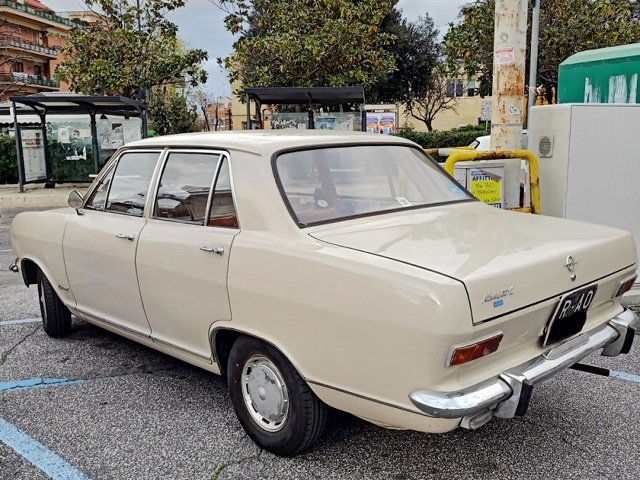 www.targhenere.net/gallery2/wp-content/uploads/2021/03/opel_kadet_giorgetto_tn9454.jpg