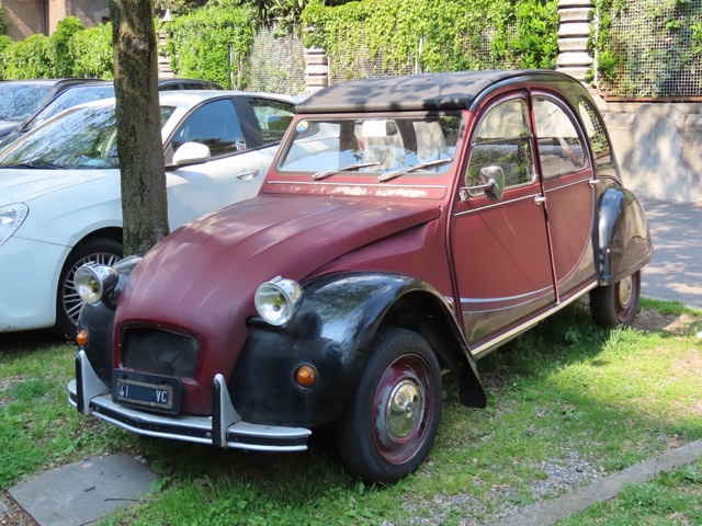 www.targhenere.net/gallery2/wp-content/uploads/2021/04/2cv_vc_ant.jpg