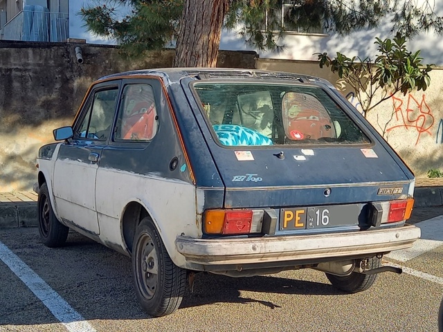 www.targhenere.net/gallery2/wp-content/uploads/2021/04/fiat_127_mk2_3p_1050_top_-_1979_tonymura_tn35411.jpg