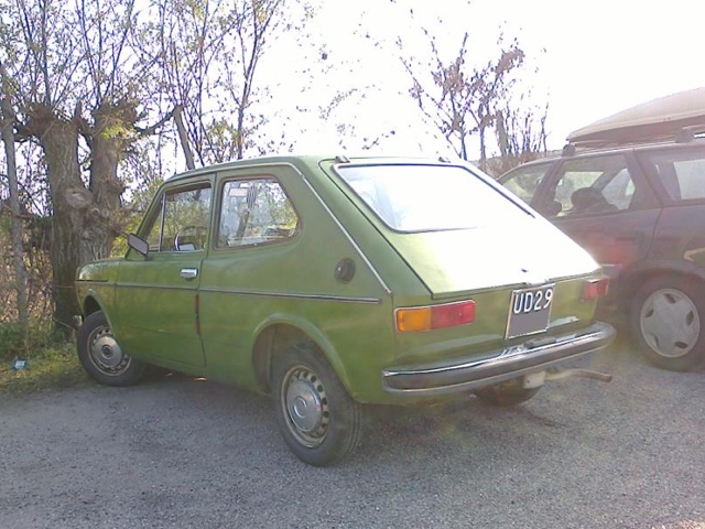 www.targhenere.net/gallery2/wp-content/uploads/2021/04/fiat_127_special_1975_2.jpg