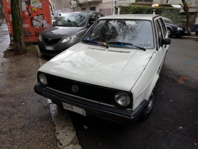 www.targhenere.net/gallery2/wp-content/uploads/2021/04/vwgolfbue.jpg