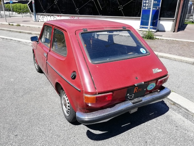 www.targhenere.net/gallery2/wp-content/uploads/2021/05/fiat127bue_tn41278_01.jpg