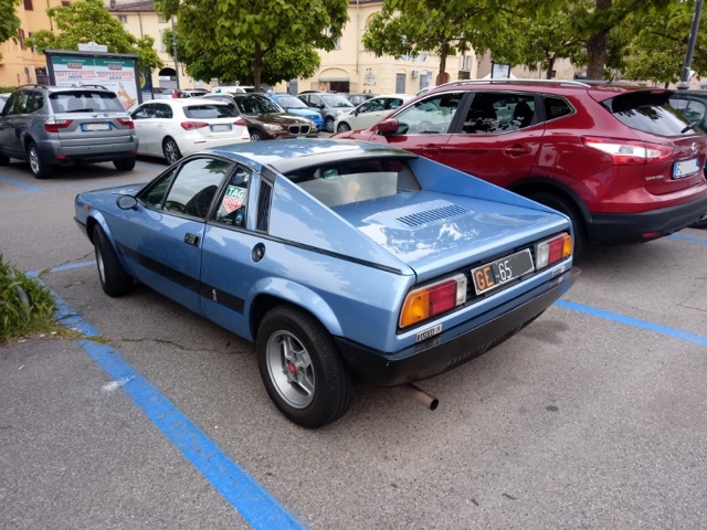 www.targhenere.net/gallery2/wp-content/uploads/2021/05/lancia_beta_montecarlo_1976_alfa33_tn35505.jpg