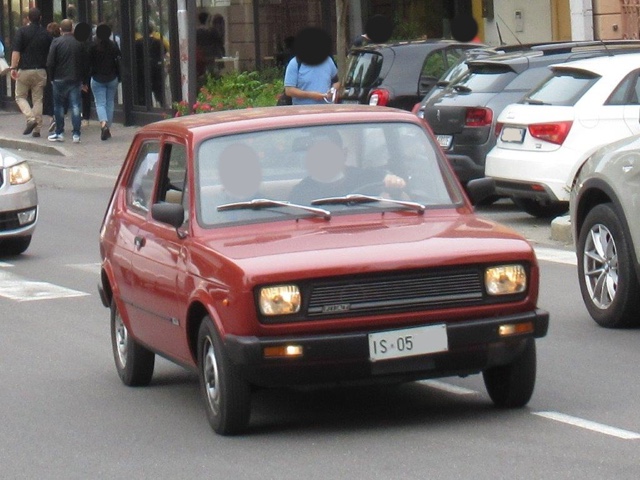 www.targhenere.net/gallery2/wp-content/uploads/2021/06/fiat127ataant.jpg