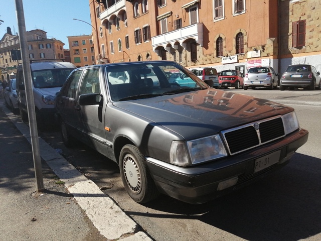 www.targhenere.net/gallery2/wp-content/uploads/2021/06/lancia_thema_ie_2.jpg