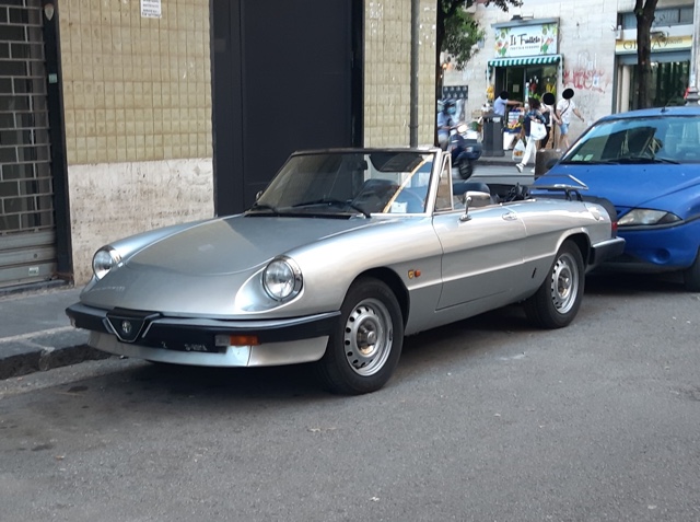www.targhenere.net/gallery2/wp-content/uploads/2021/07/alfa_romeo_spider_iii_2.jpg