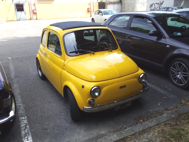 www.targhenere.net/gallery2/wp-content/uploads/2021/07/fiat_500_r_1975_2.jpg