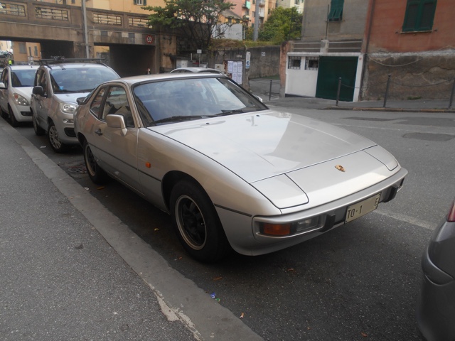 www.targhenere.net/gallery2/wp-content/uploads/2021/07/porsche_924_mag21_front.jpg