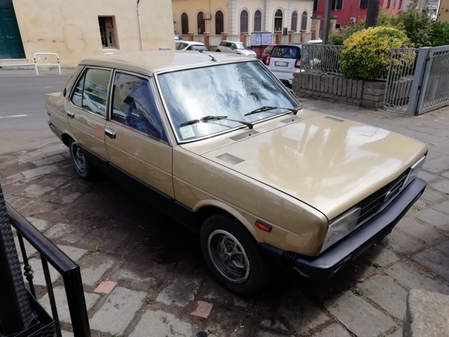 www.targhenere.net/gallery2/wp-content/uploads/2021/08/fiat131ant_bue_tn52876.jpg