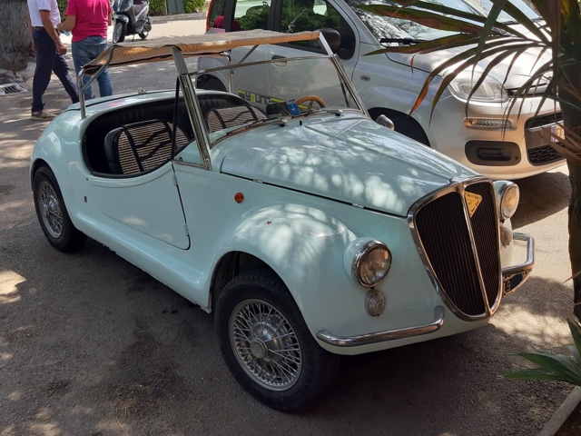 www.targhenere.net/gallery2/wp-content/uploads/2021/08/fiat_500_gamine_vignale_2.jpg