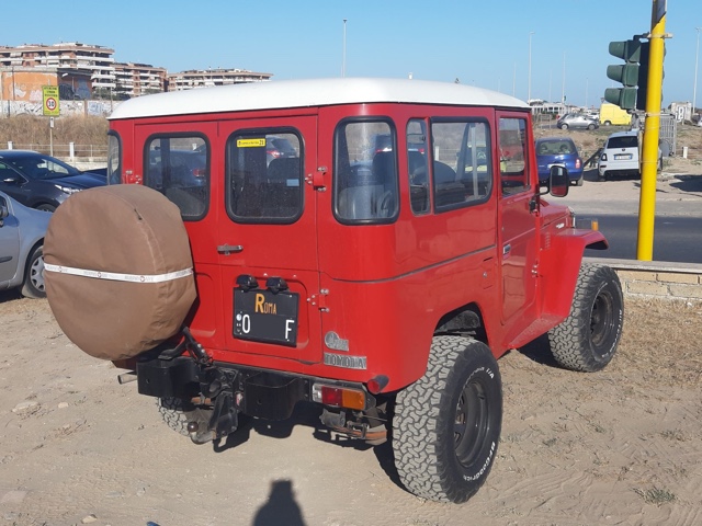 www.targhenere.net/gallery2/wp-content/uploads/2021/08/toyota_land_cruiser_bj42_diesel_1_argiuliasuper_tn10905.jpg