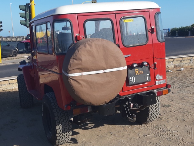 www.targhenere.net/gallery2/wp-content/uploads/2021/08/toyota_land_cruiser_bj42_diesel_3_argiuliasuper_tn10905.jpg