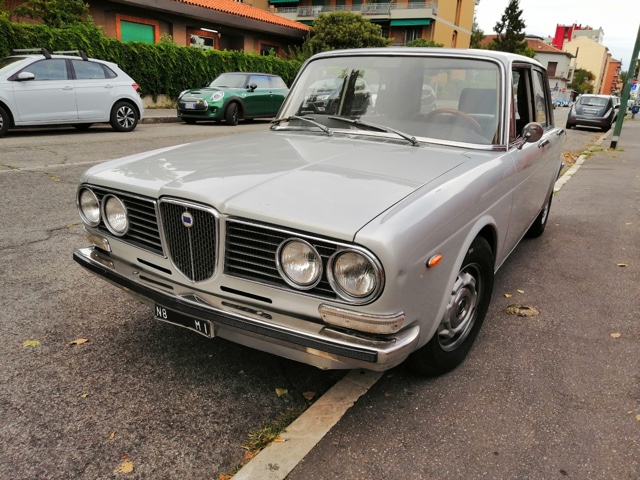 www.targhenere.net/gallery2/wp-content/uploads/2021/09/lancia2000ant.jpg