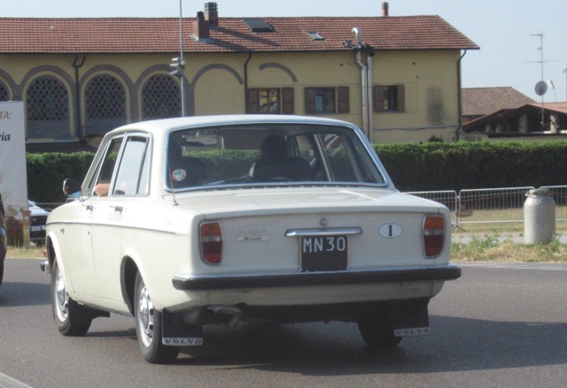 www.targhenere.net/gallery2/wp-content/uploads/2021/09/volvo144_01_ata_tn21130.jpg
