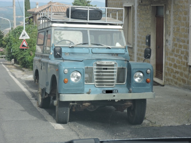 www.targhenere.net/gallery2/wp-content/uploads/2021/10/land_rover_88_ago21_front.jpg