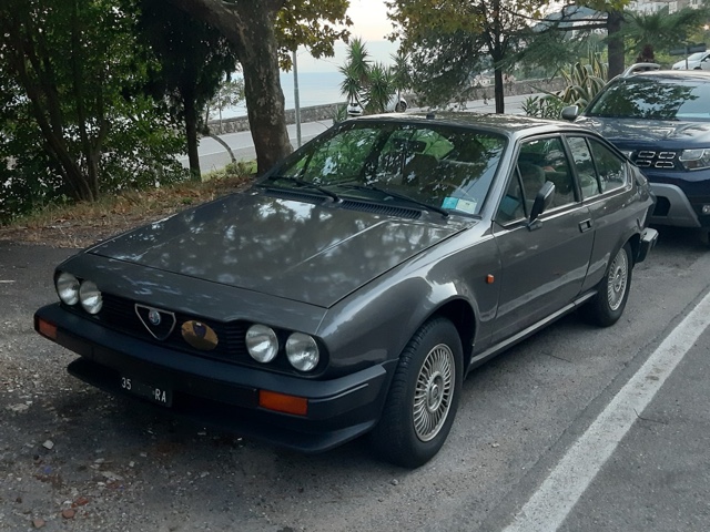 www.targhenere.net/gallery2/wp-content/uploads/2021/11/alfa_romeo_gtv_2.jpg