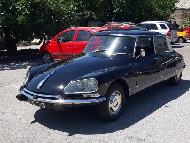 www.targhenere.net/gallery2/wp-content/uploads/2021/11/citroen_ds_21.jpg