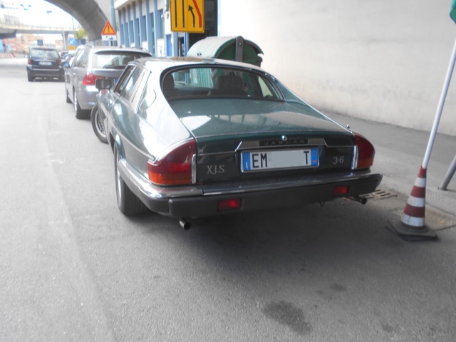 www.targhenere.net/gallery2/wp-content/uploads/2021/11/jaguar_xj_s_set21_retro.jpg