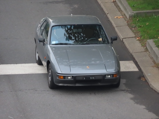 www.targhenere.net/gallery2/wp-content/uploads/2021/11/porsche_924_mi_classicauto_tn2076.jpg