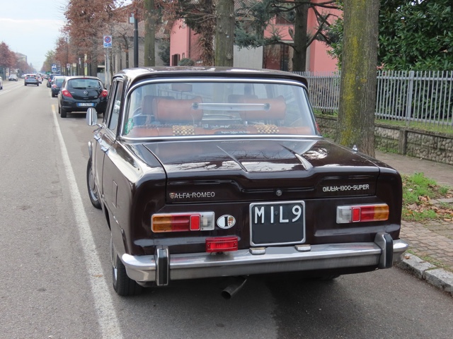 www.targhenere.net/gallery2/wp-content/uploads/2021/12/giulia_1300_super_classicauto_tn19090.jpg